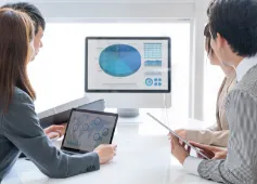 WEBフォームからお申し込みください。